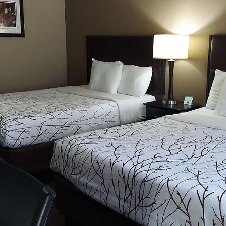 Parkwood Inn & Suites Manhattan Buitenkant foto