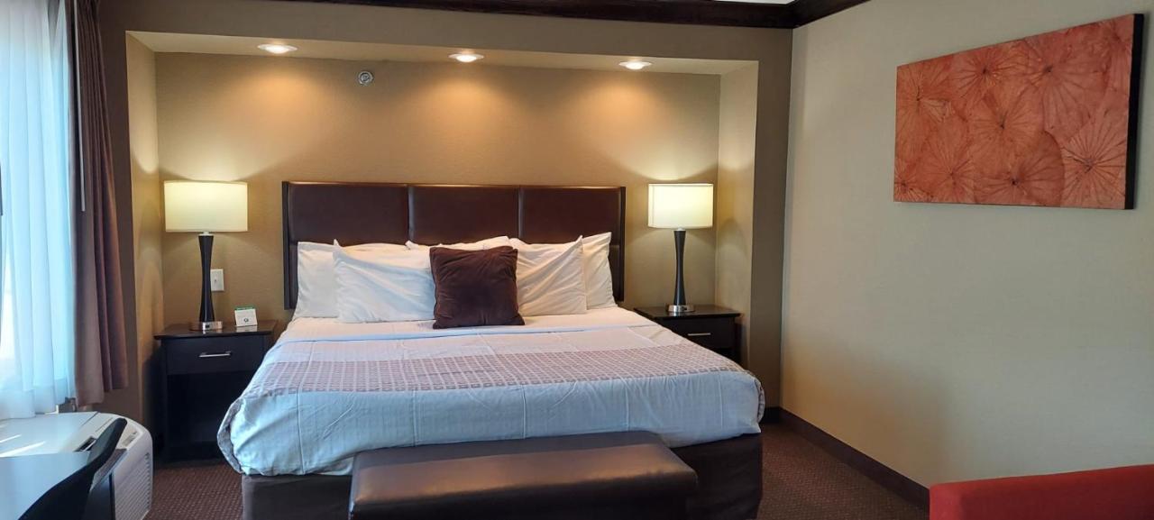 Parkwood Inn & Suites Manhattan Buitenkant foto