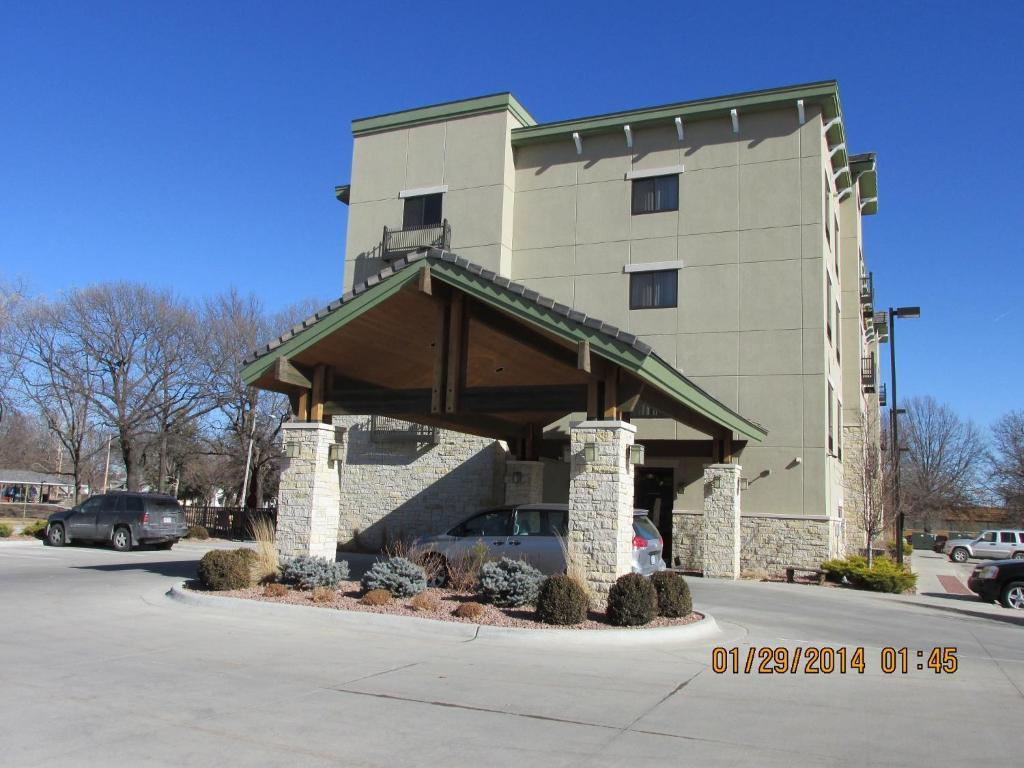 Parkwood Inn & Suites Manhattan Buitenkant foto